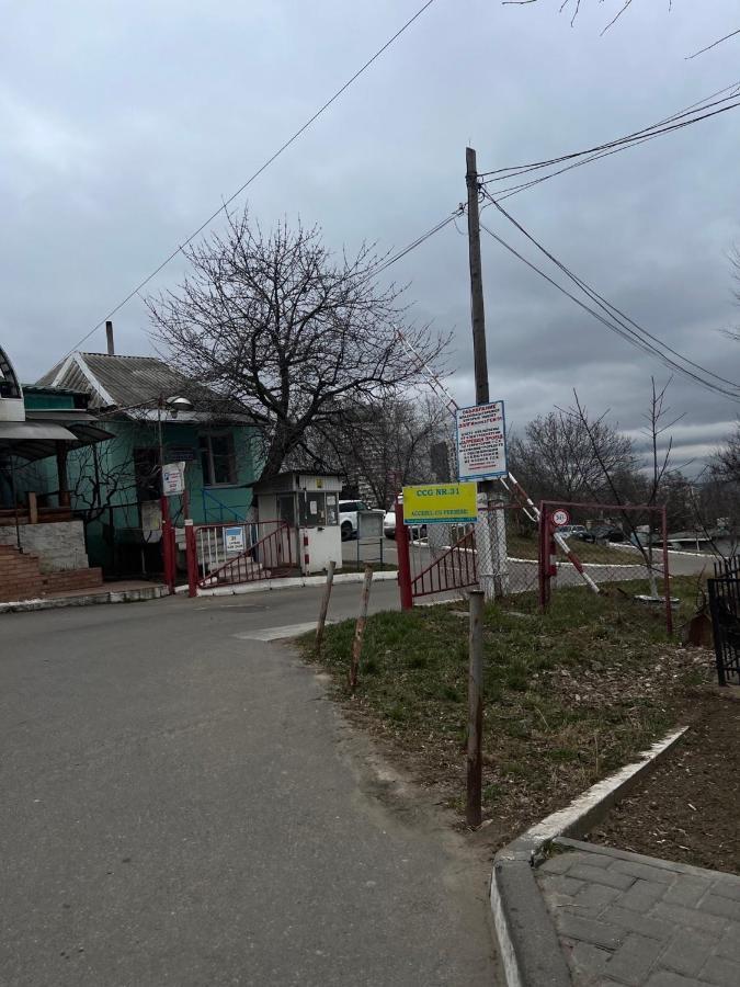 English Breakfast Chisinau Exterior photo