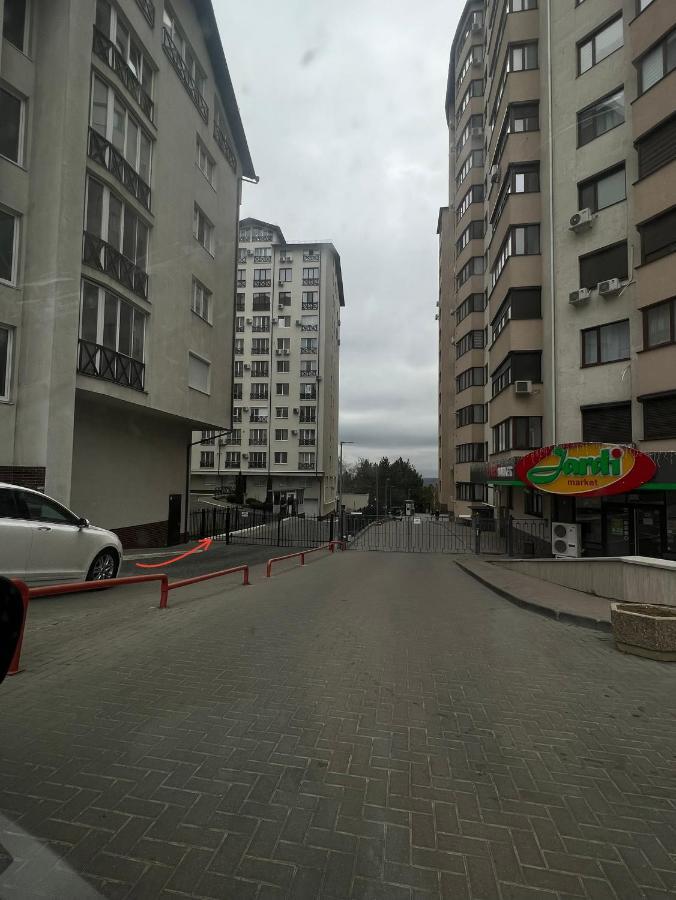 English Breakfast Chisinau Exterior photo