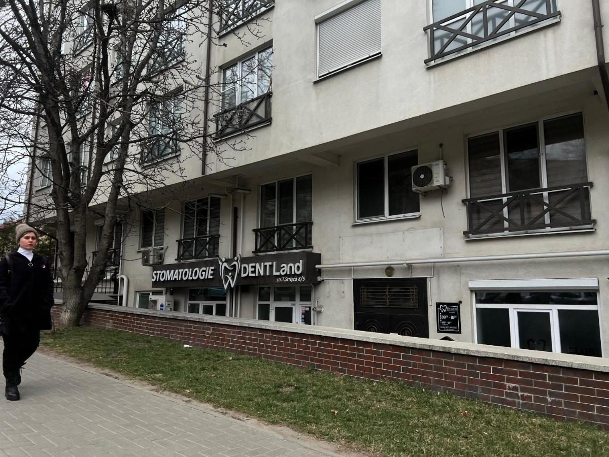 English Breakfast Chisinau Exterior photo